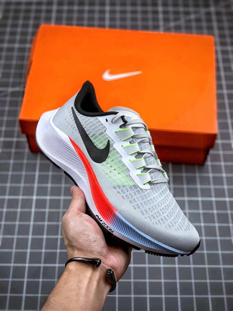 nike zoom pegasus 37